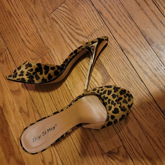 Mules - Picture 3 of 3